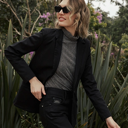 Looks all black: 19 looks versáteis para todas as estações