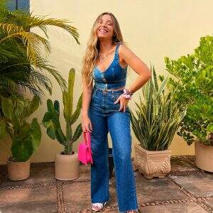 Inspirações de look com cropped jeans