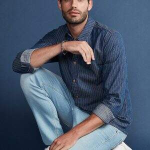 Como usar calça jeans clara masculina
