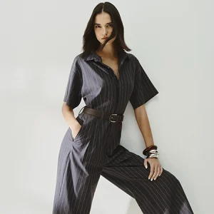 Como montar looks para trabalhar com estilo e praticidade