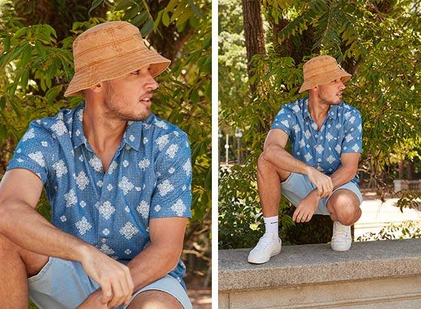 Look masculinos com bermudas e camisas de manga curta estampada