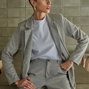 Look com calça alfaiataria