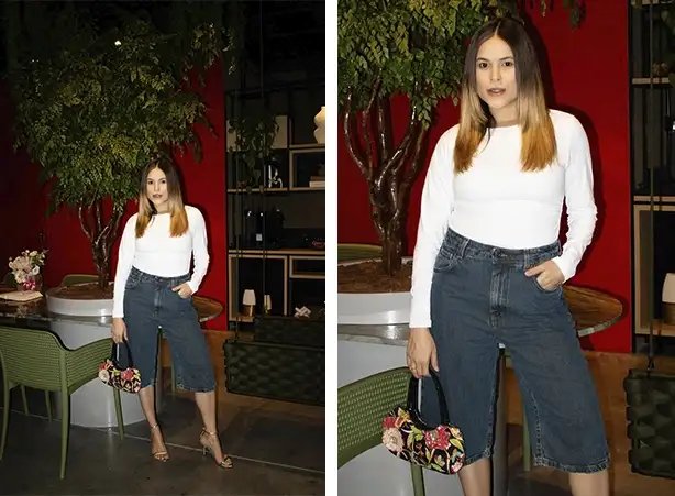 Look com bermuda jeans feminina e camisa branca