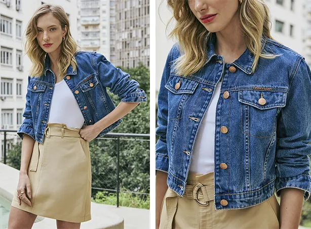 Look com saia clochard em tom de bege e jaqueta jeans Look com saia clochard em tom de bege e jaqueta jeans