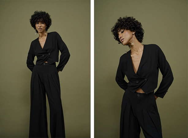 Conjunto all black de casaqueto e calça pantalona
