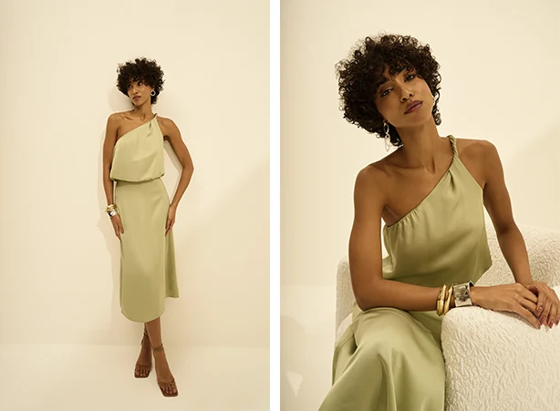 Conjunto de saia e blusa em tecido acetinado verde claro