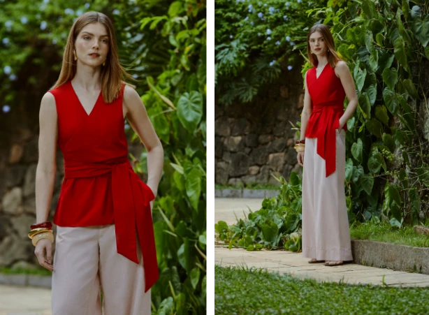 Looks com calça pantalona branca e blusa em modelagem transpassada com amarração Looks com calça pantalona branca e blusa em modelagem transpassada com amarração