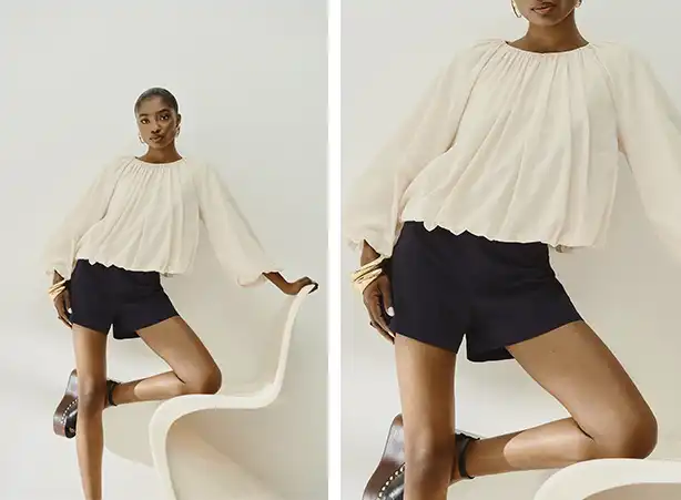 Look com short jeans e blusa em shape balonê Look com short jeans e blusa em shape balonê