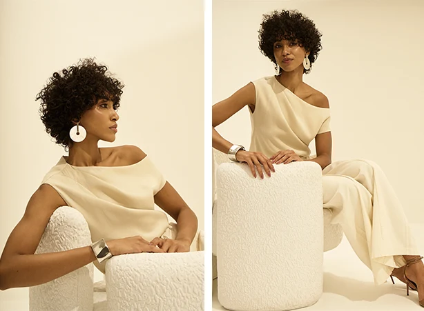 Visual com calça pantalona e sandálias de salto fino Visual com calça pantalona e sandálias de salto fino