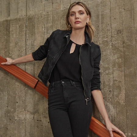 Jeans black: 11 looks estilosos com o tecido curinga