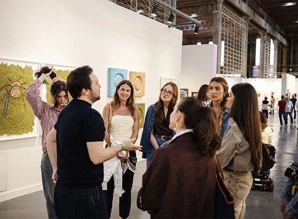 Roupas, arte, gastronomia e cultura